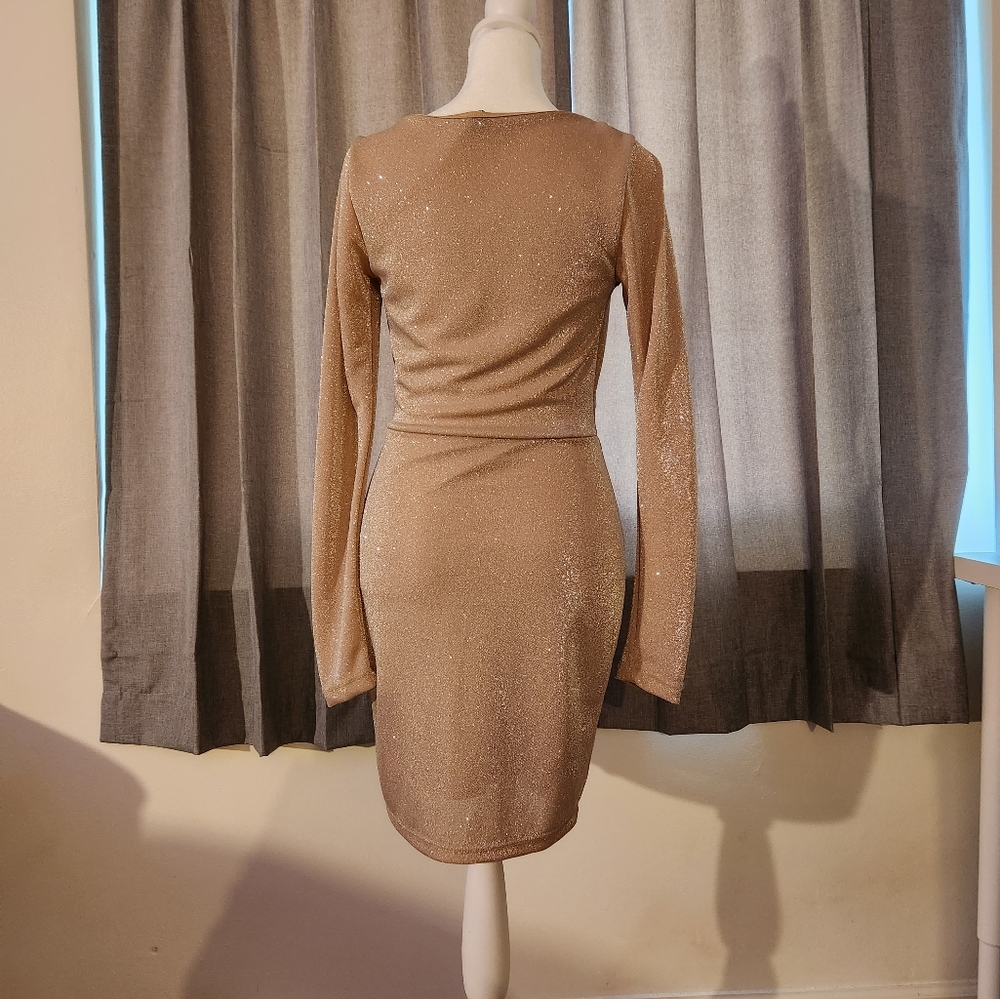 Small Light Pink Windsor Dress - Picture 2 of 2